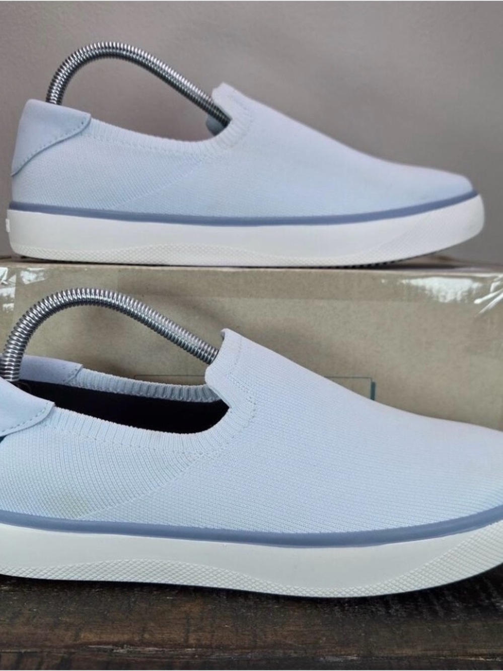 VESSI Women’s Sz 9 WATERPROOF Boardwalk Slip-On shoe